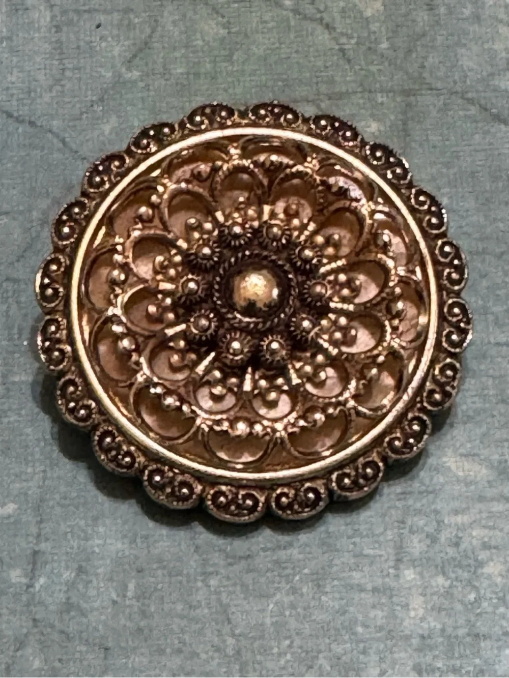 VINTAGE WESTERN GERMANY SCARF CLIP